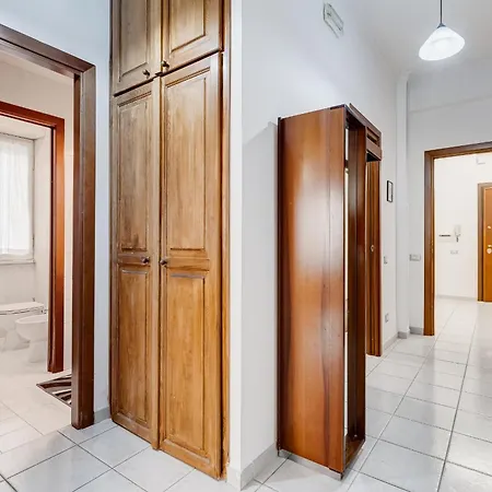 Cozy 2-bedroom Flat With Balcony In Monteverde Appartement *