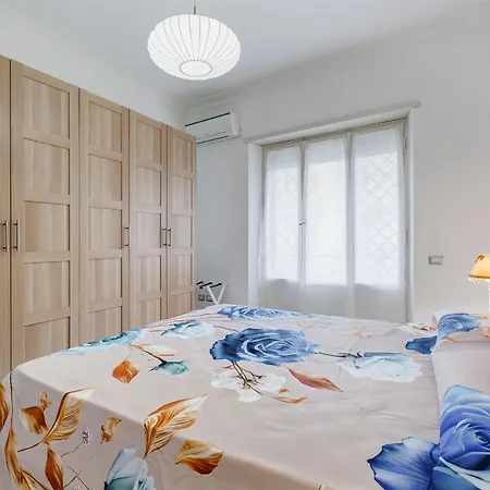 Cozy 2-bedroom Flat With Balcony In Monteverde Appartement