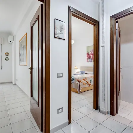 Cozy 2-bedroom Flat With Balcony In Monteverde Appartement Rome