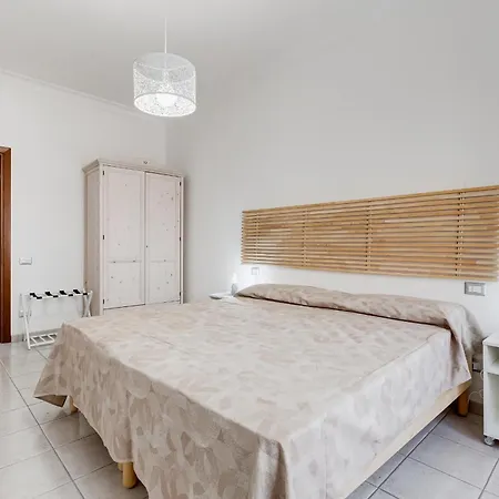 Cozy 2-bedroom Flat With Balcony In Monteverde Rome