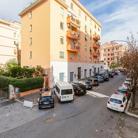 Cozy 2-bedroom Flat With Balcony In Monteverde Rome