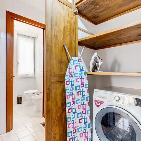 Cozy 2-bedroom Flat With Balcony In Monteverde