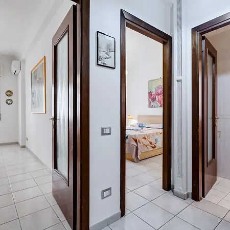 Apartment Cozy 2-bedroom Flat With Balcony In Monteverde Rome