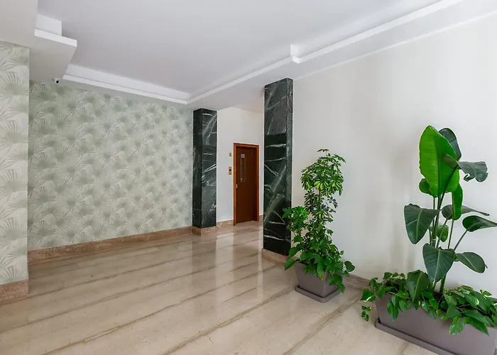 Апартаменты Cozy 2-bedroom Flat With Balcony In Monteverde Рим