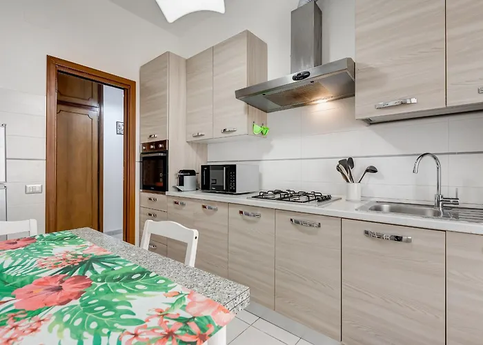 Cozy 2-bedroom Flat With Balcony In Monteverde Апартаменты