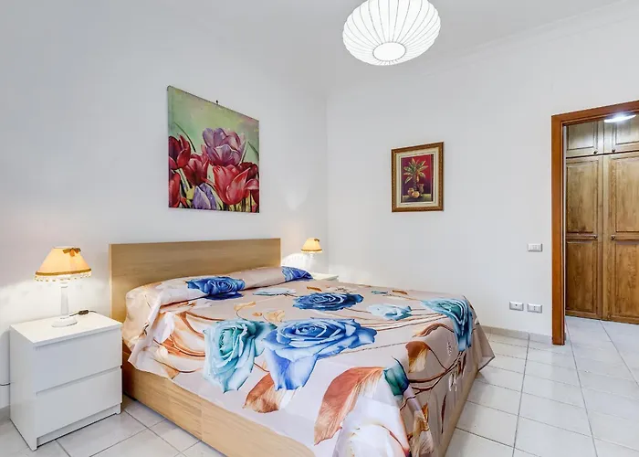 Cozy 2-bedroom Flat With Balcony In Monteverde Рим