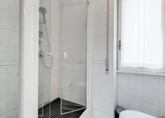 Апартаменты Cozy 2-bedroom Flat With Balcony In Monteverde *